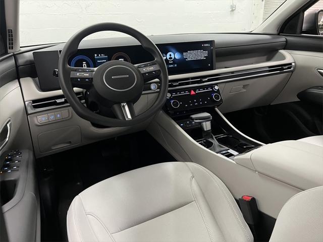 new 2025 Hyundai Tucson car, priced at $30,317