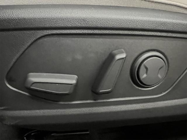 new 2025 Hyundai TUCSON Hybrid car, priced at $36,817