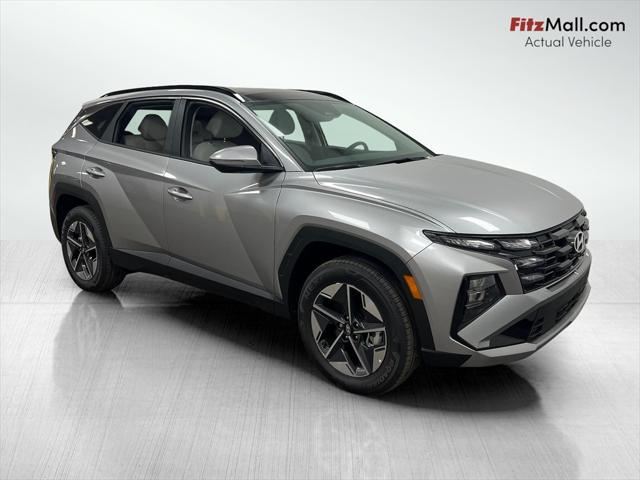 new 2025 Hyundai TUCSON Hybrid car, priced at $36,817