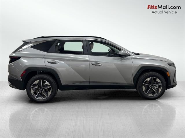 new 2025 Hyundai TUCSON Hybrid car, priced at $36,817