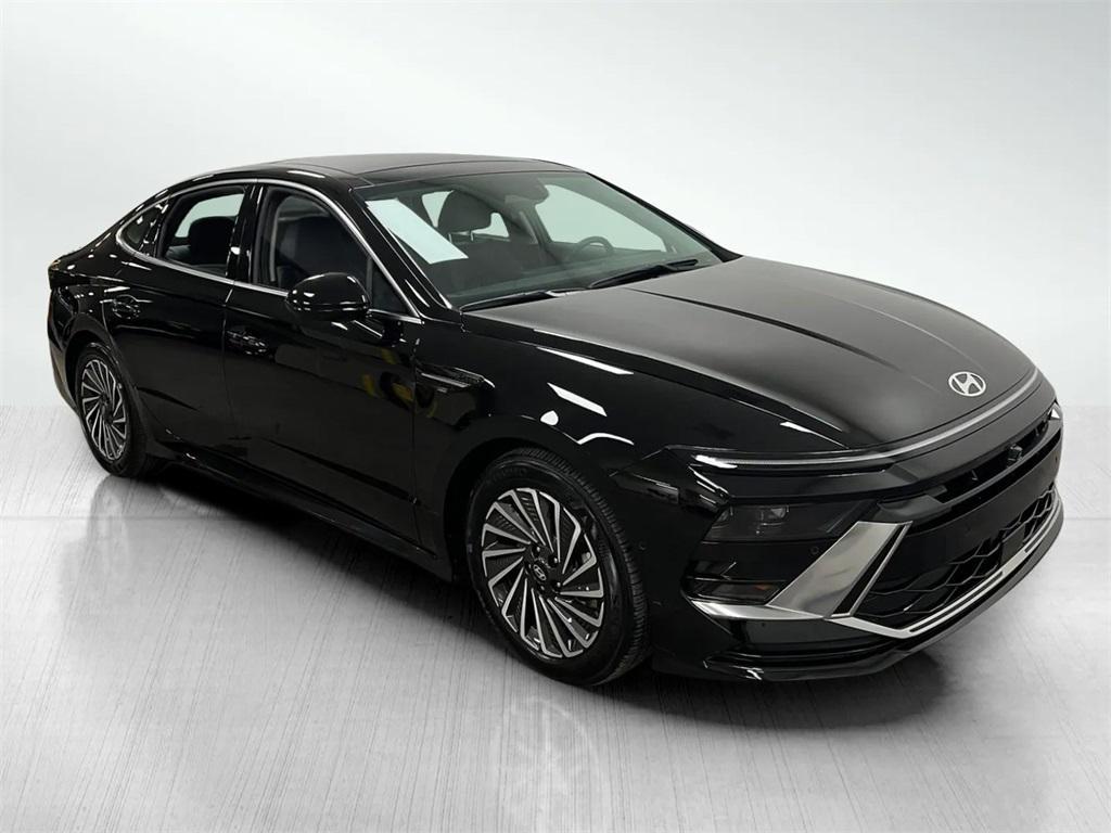 used 2024 Hyundai Sonata Hybrid car, priced at $30,595