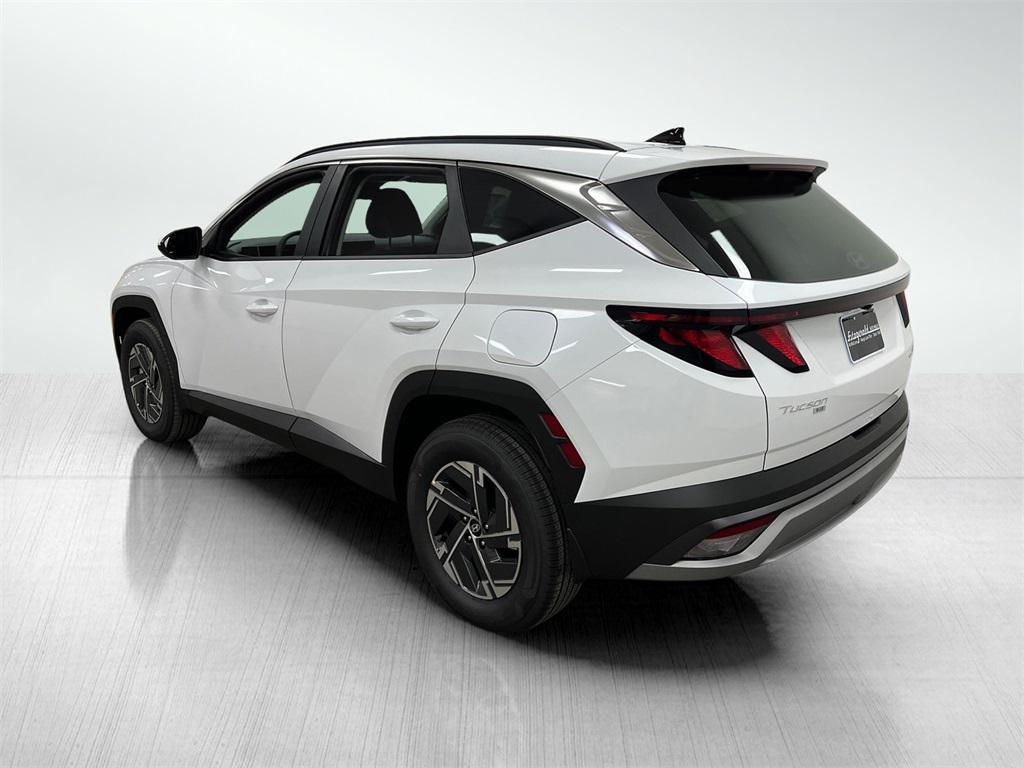 new 2025 Hyundai TUCSON Hybrid car, priced at $32,484