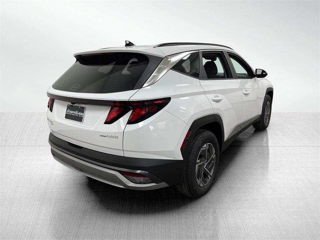 new 2025 Hyundai TUCSON Hybrid car, priced at $32,484