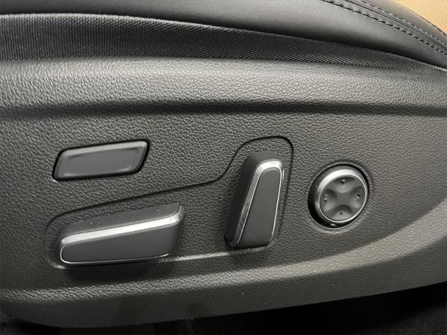 used 2023 Hyundai Santa Fe car, priced at $29,895
