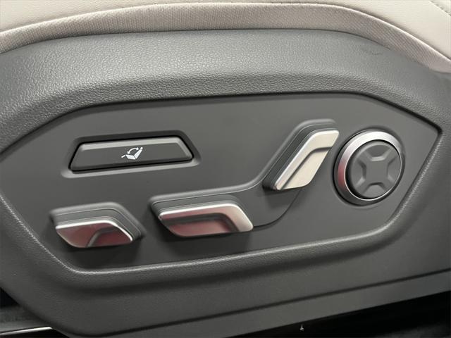 new 2025 Hyundai SANTA FE HEV car, priced at $45,639