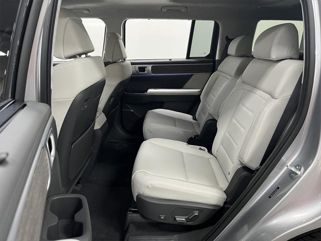 new 2025 Hyundai SANTA FE HEV car, priced at $45,639
