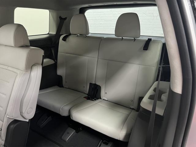 new 2025 Hyundai SANTA FE HEV car, priced at $45,639