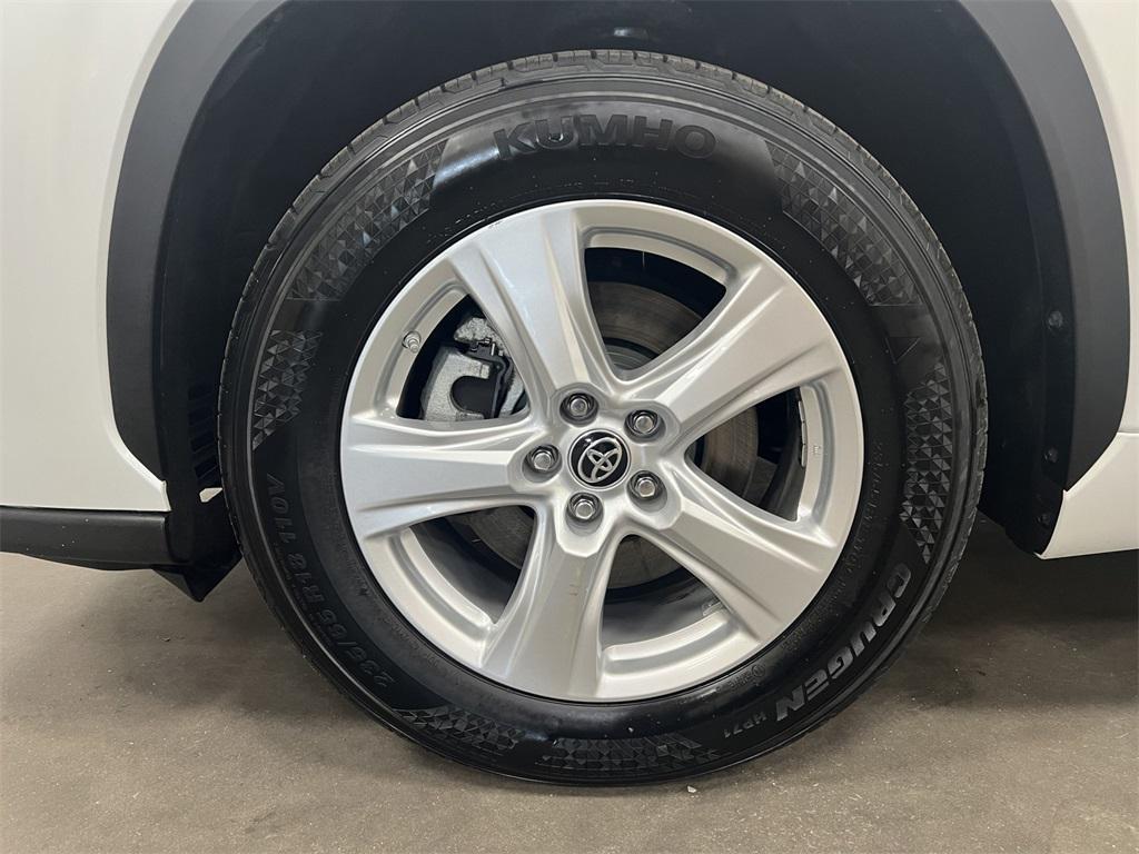 used 2023 Toyota Highlander car, priced at $29,695