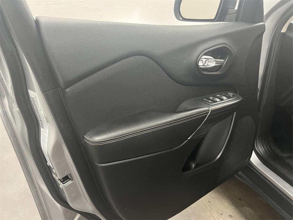 used 2016 Jeep Cherokee car, priced at $8,195