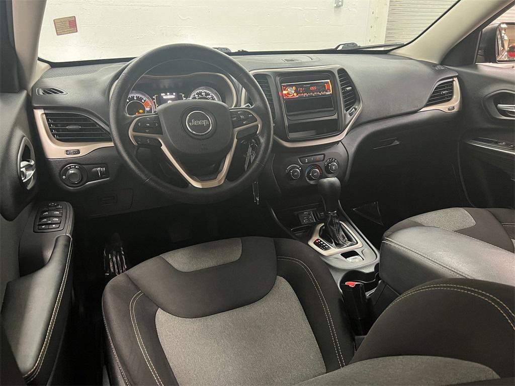 used 2016 Jeep Cherokee car, priced at $8,195