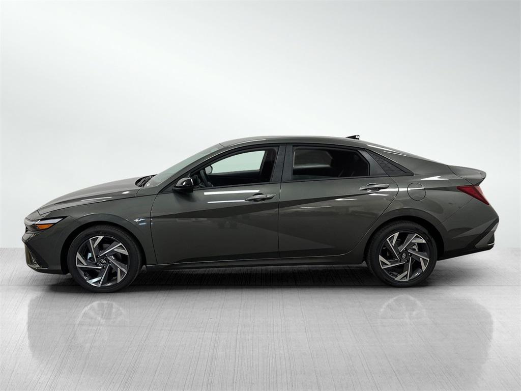 new 2025 Hyundai Elantra car, priced at $23,606