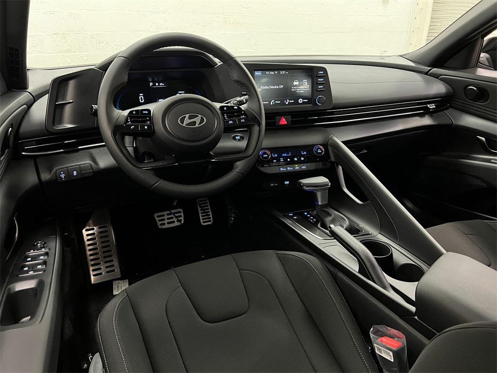 new 2025 Hyundai Elantra car, priced at $23,606