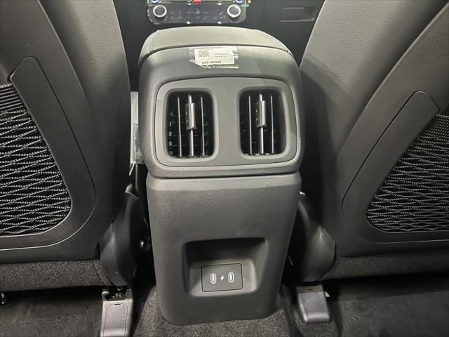 new 2025 Hyundai Tucson car, priced at $38,004