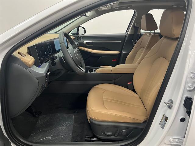 new 2025 Hyundai Sonata Hybrid car, priced at $37,578