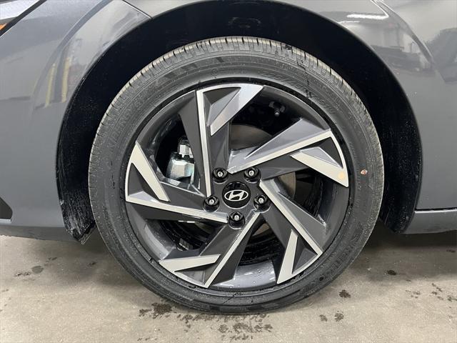 new 2025 Hyundai Elantra car, priced at $28,477