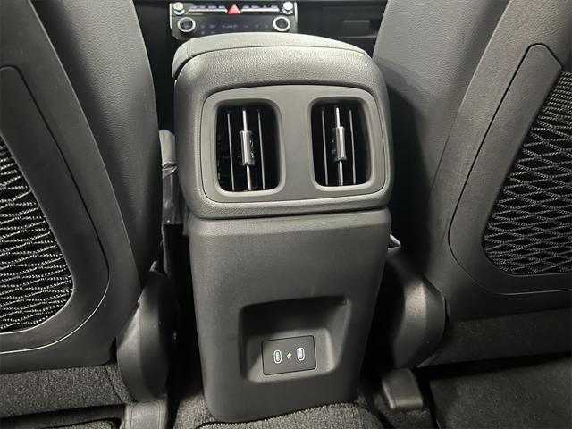 new 2025 Hyundai TUCSON Hybrid car, priced at $41,062