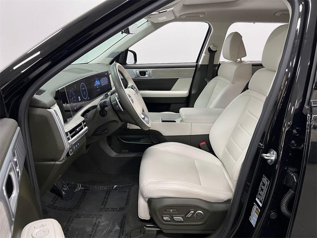 used 2024 Hyundai Santa Fe car, priced at $37,295