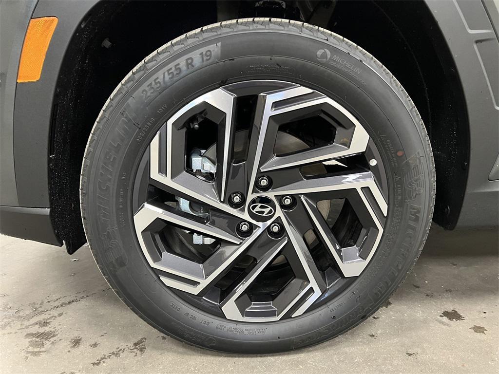new 2025 Hyundai TUCSON Hybrid car, priced at $39,796