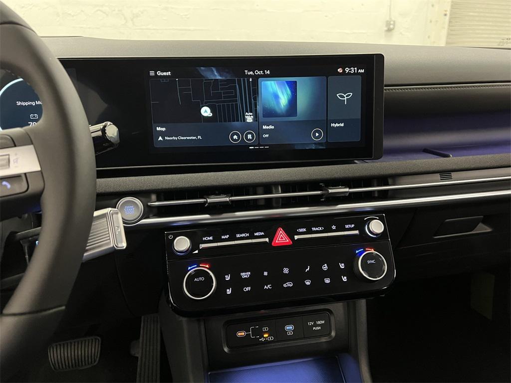 new 2025 Hyundai TUCSON Hybrid car, priced at $39,796