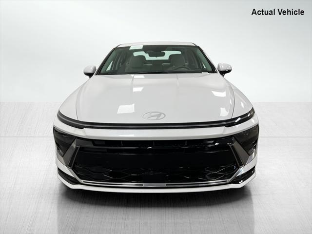 new 2025 Hyundai Sonata Hybrid car, priced at $31,064
