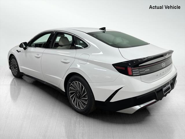 new 2025 Hyundai Sonata Hybrid car, priced at $31,064