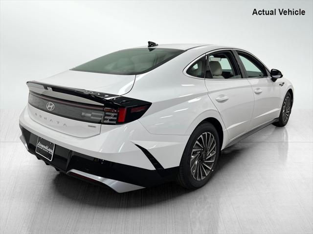 new 2025 Hyundai Sonata Hybrid car, priced at $31,064