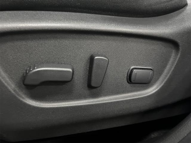 used 2019 Nissan Rogue car, priced at $15,295