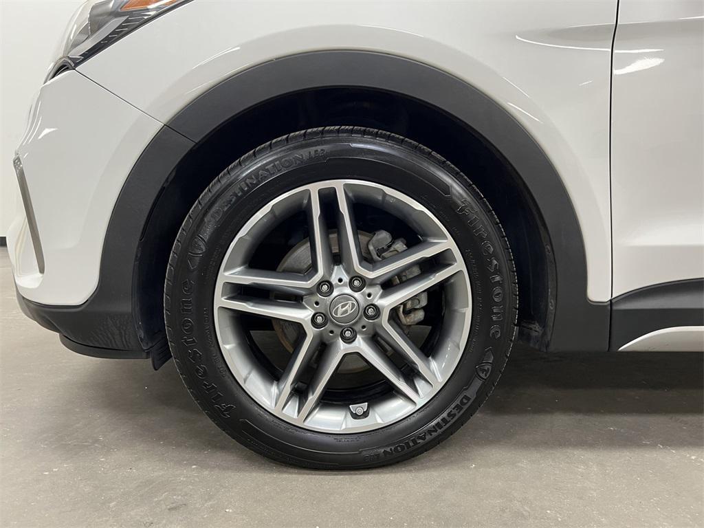 used 2019 Hyundai Santa Fe XL car, priced at $19,095