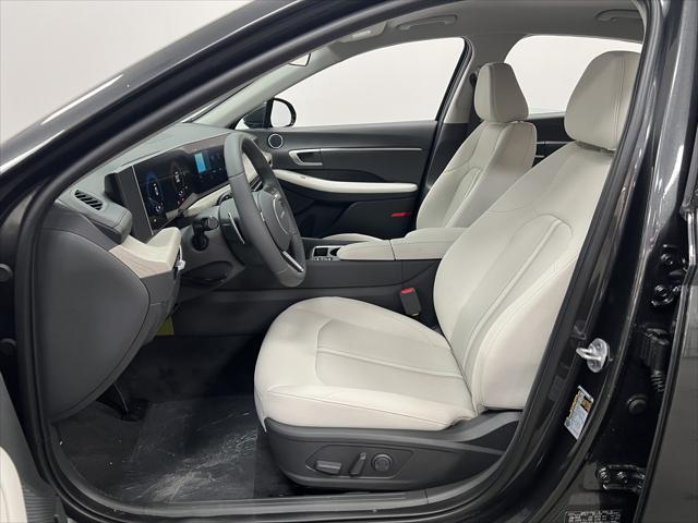 new 2025 Hyundai Sonata Hybrid car, priced at $30,984