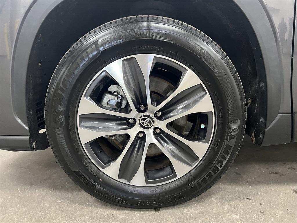 used 2023 Toyota Highlander car, priced at $32,195