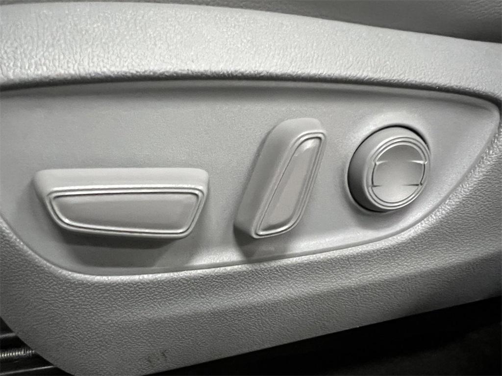 used 2023 Toyota Highlander car, priced at $32,195