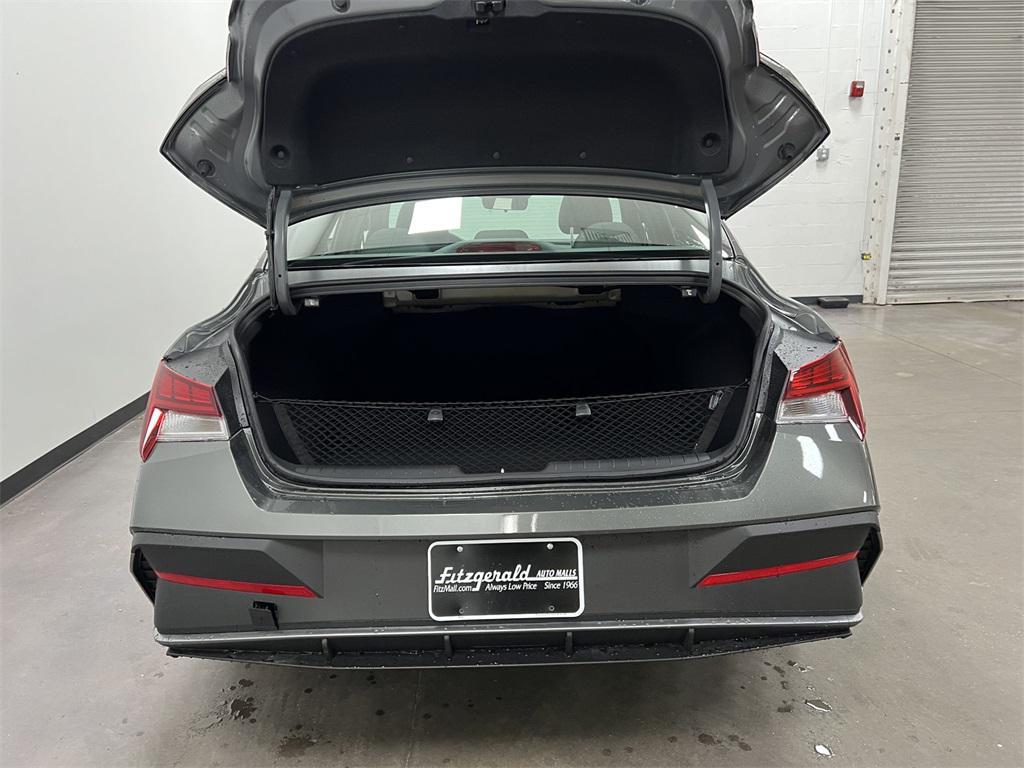 new 2025 Hyundai ELANTRA HEV car, priced at $26,005