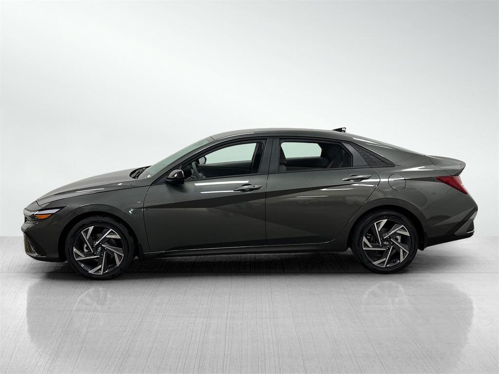 new 2025 Hyundai ELANTRA HEV car, priced at $26,005