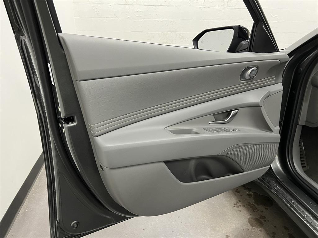 new 2025 Hyundai ELANTRA HEV car, priced at $26,005