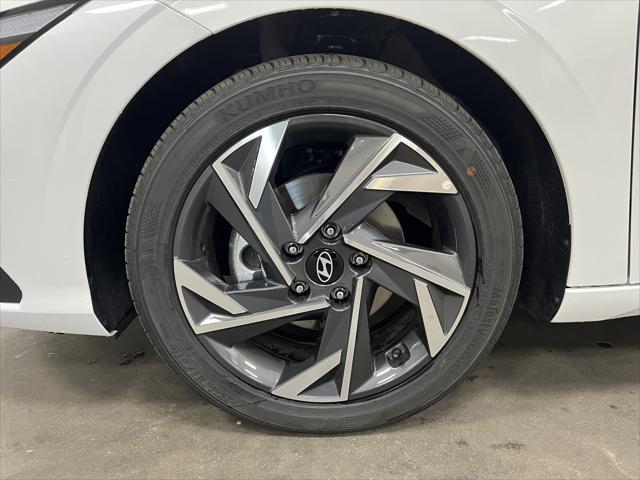 new 2025 Hyundai Elantra car, priced at $23,069
