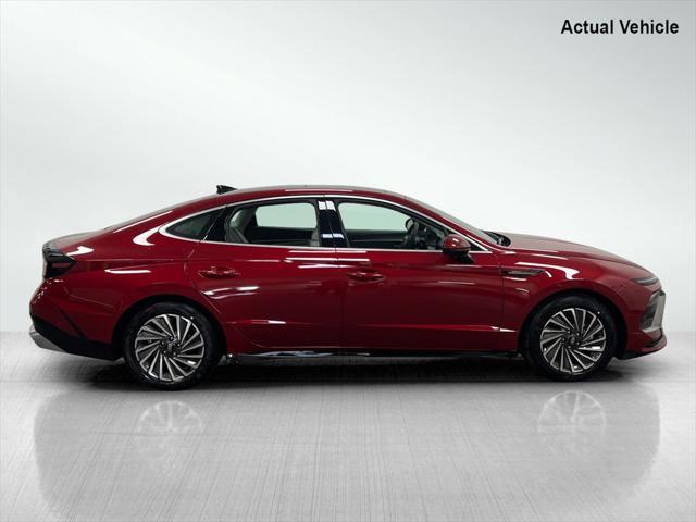 new 2025 Hyundai Sonata Hybrid car, priced at $37,441