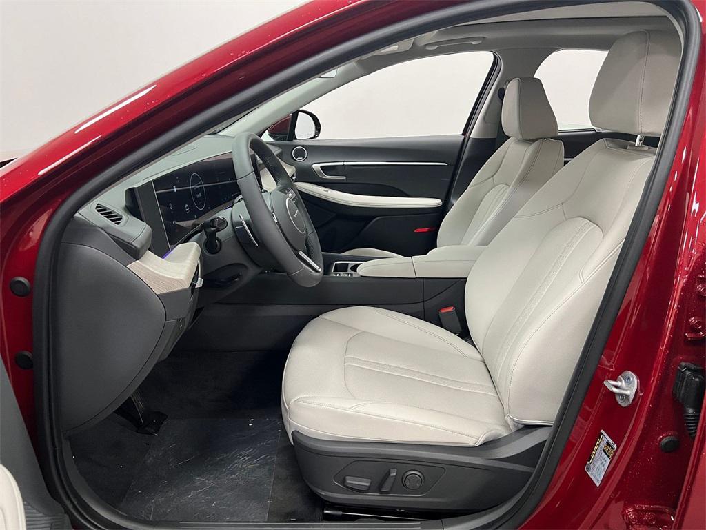 new 2025 Hyundai Sonata Hybrid car, priced at $36,941