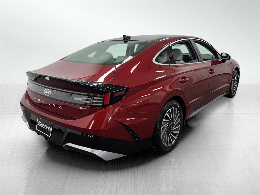 new 2025 Hyundai Sonata Hybrid car, priced at $36,941