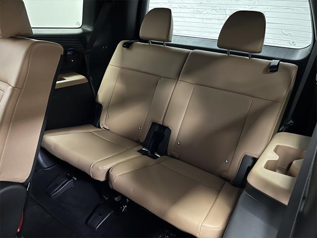 new 2025 Hyundai Santa Fe car, priced at $40,422