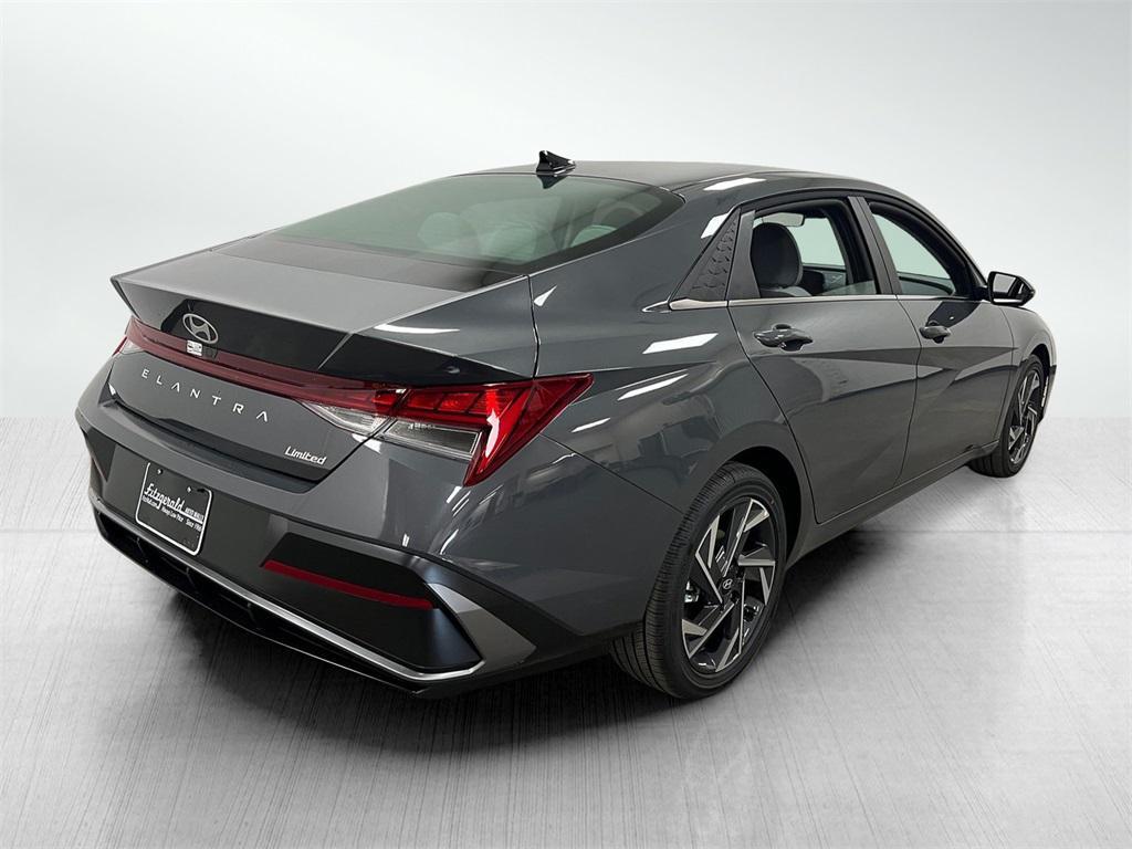 new 2025 Hyundai Elantra car, priced at $27,068