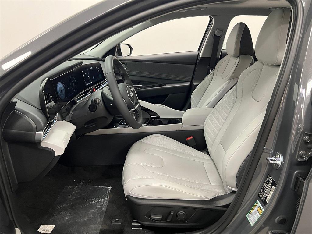 new 2025 Hyundai Elantra car, priced at $27,068