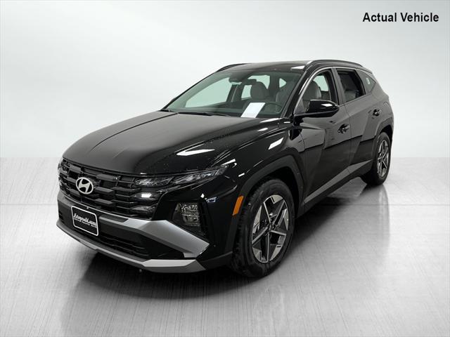 new 2025 Hyundai Tucson car, priced at $30,062