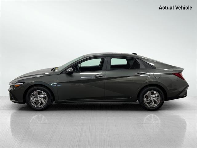 new 2025 Hyundai Elantra car, priced at $22,039