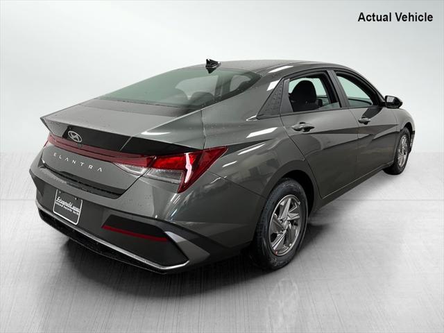 new 2025 Hyundai Elantra car, priced at $22,039