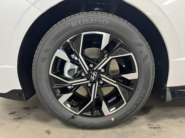 new 2025 Hyundai Sonata car, priced at $27,923