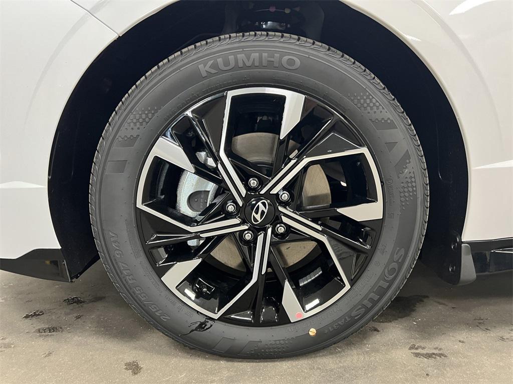 new 2025 Hyundai Sonata car, priced at $27,923