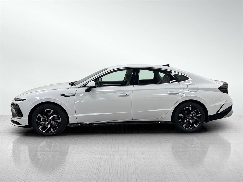 new 2025 Hyundai Sonata car, priced at $27,423