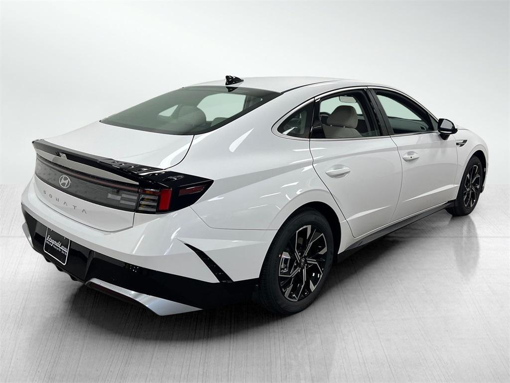 new 2025 Hyundai Sonata car, priced at $27,423