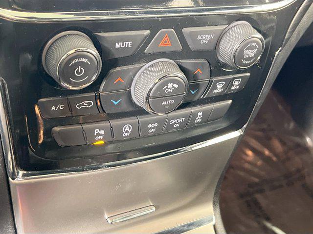 used 2022 Jeep Grand Cherokee car, priced at $29,103