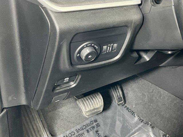 used 2022 Jeep Grand Cherokee car, priced at $35,414